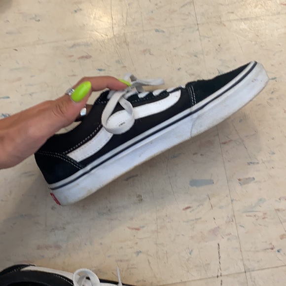 Vans - Picture 3 of 3